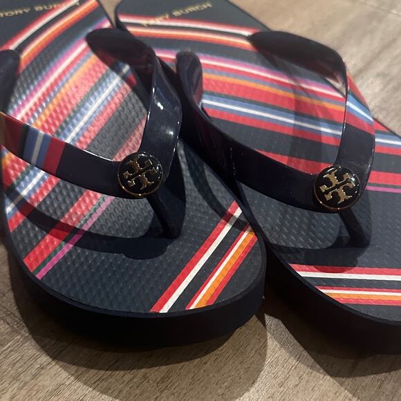 TORY BURCH Cut-out Wedge 7 - Picture 2 of 8